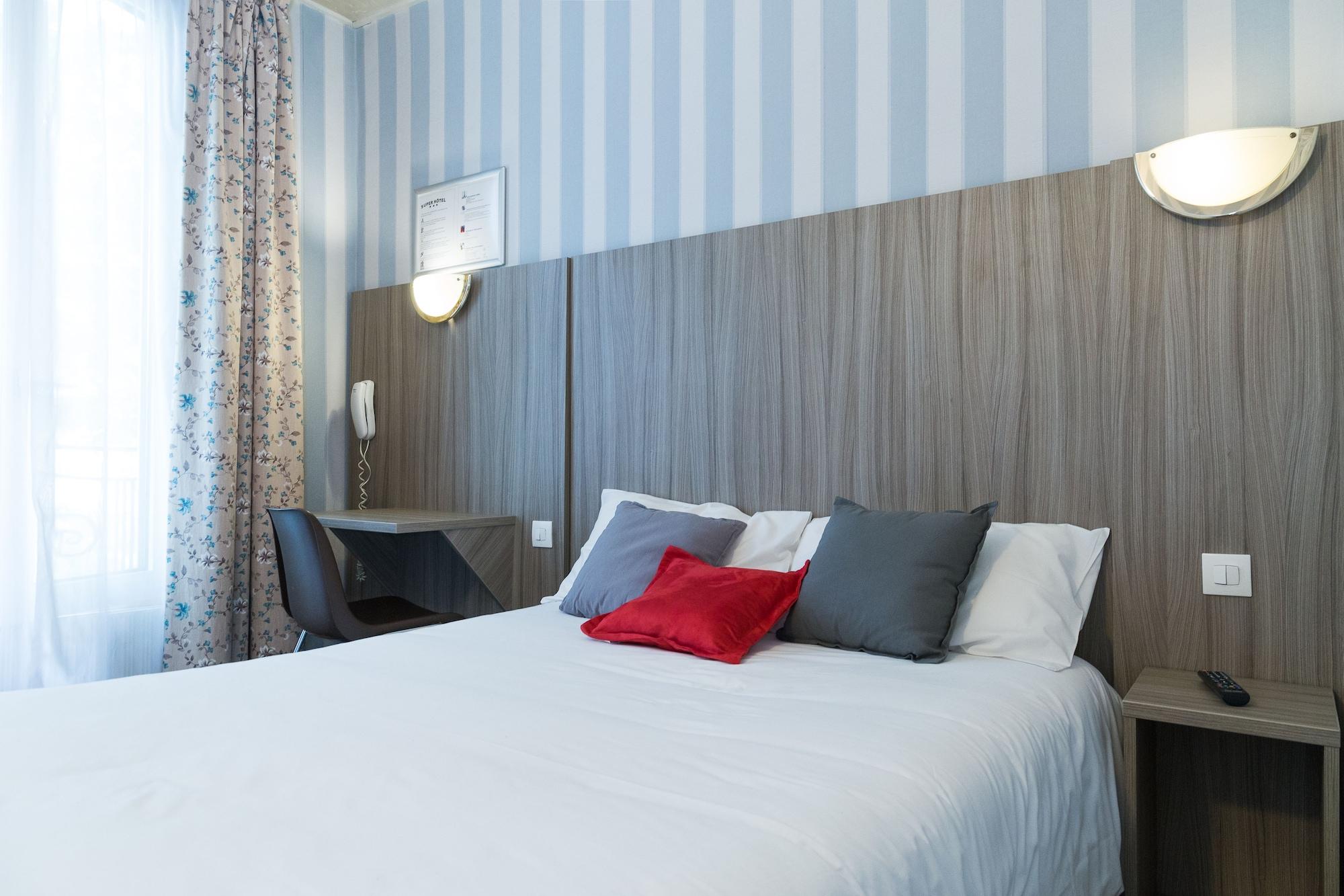 Panam Hotel Paris Gambetta- Place Gambetta-Mairie Du 20 Emme Bagian luar foto