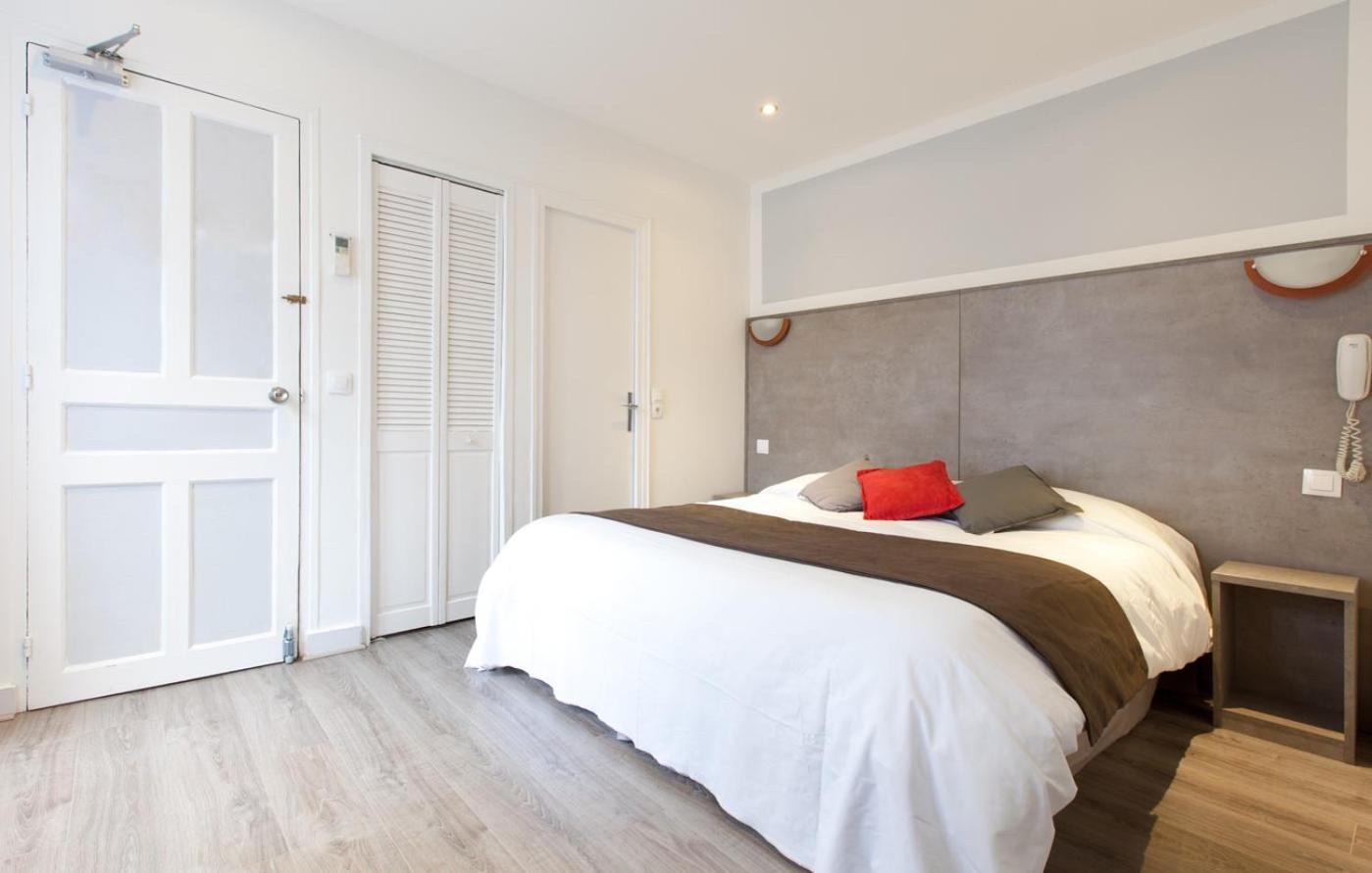 Panam Hotel Paris Gambetta- Place Gambetta-Mairie Du 20 Emme Bagian luar foto